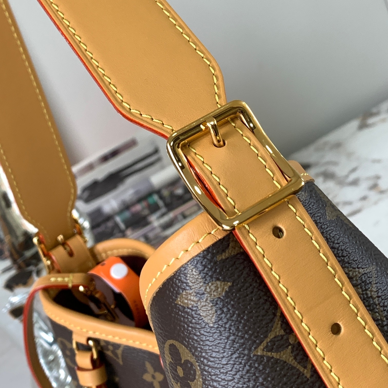 LV CarryAll MM Small Cowhide Replica Bags Louis Vuitton