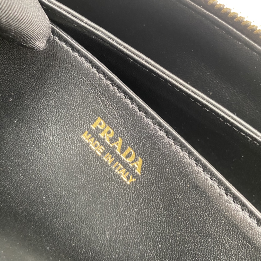 Prada Shoulder Bags Medium Leather Replica Bags