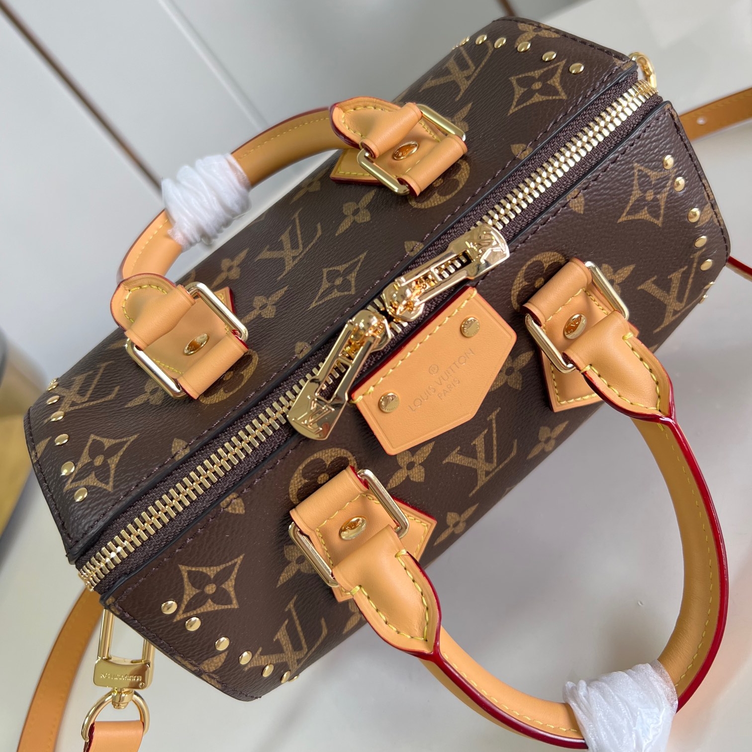 LV Speedy 20 Medium Cowhide Replica Bags Louis Vuitton