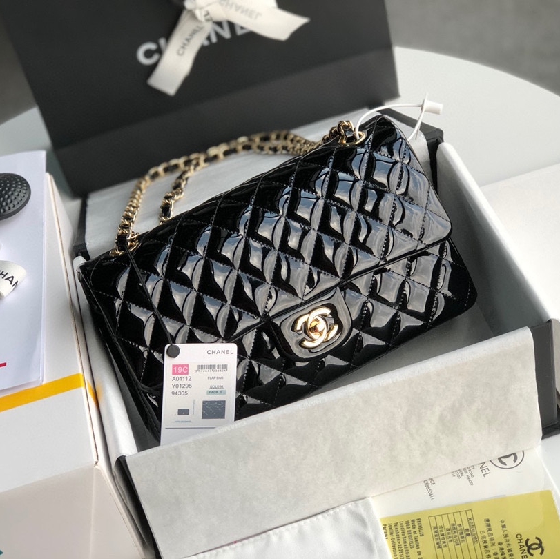 Chanel Classic Flap CF Patent Leather Medium Cowhide Replica Bags