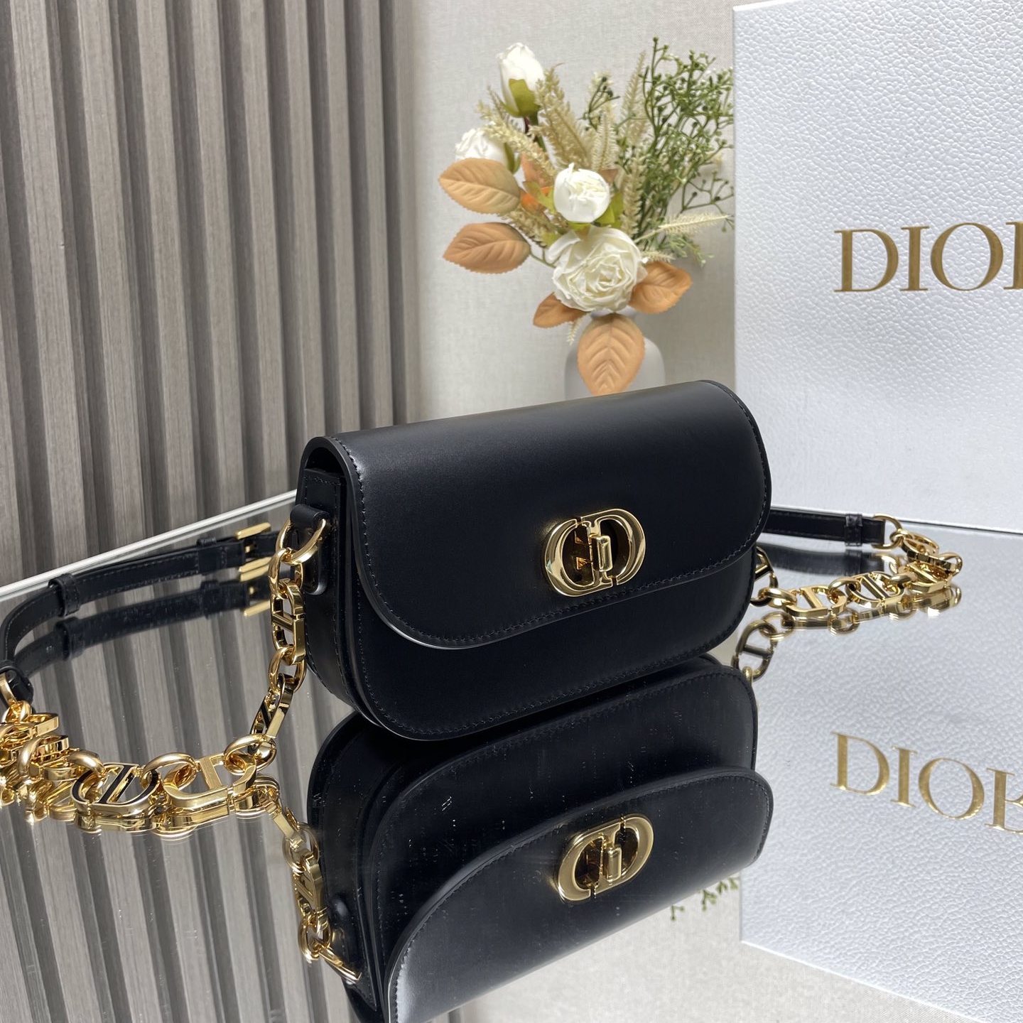 Dior 30 Montaigne Avenue Small Cowhide Replica Bags