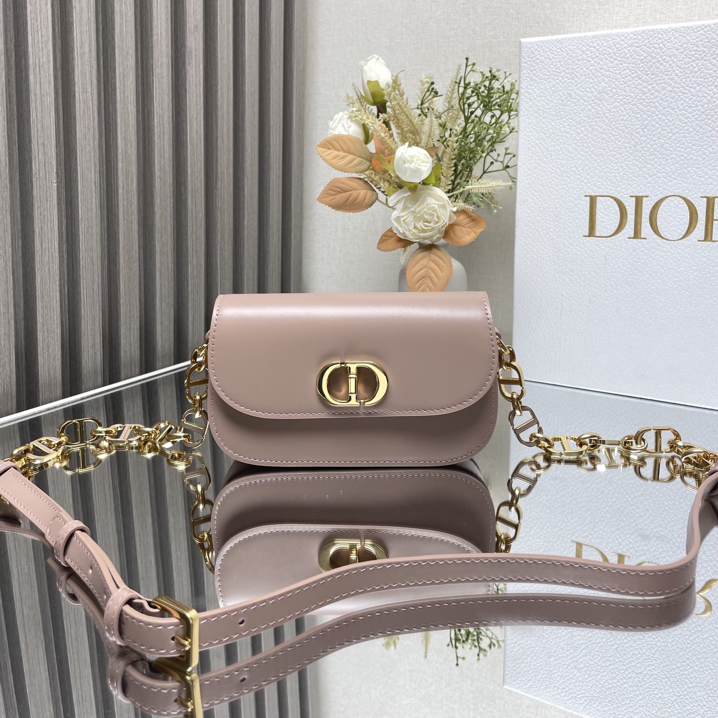 Dior 30 Montaigne Avenue Small Cowhide Replica Bags