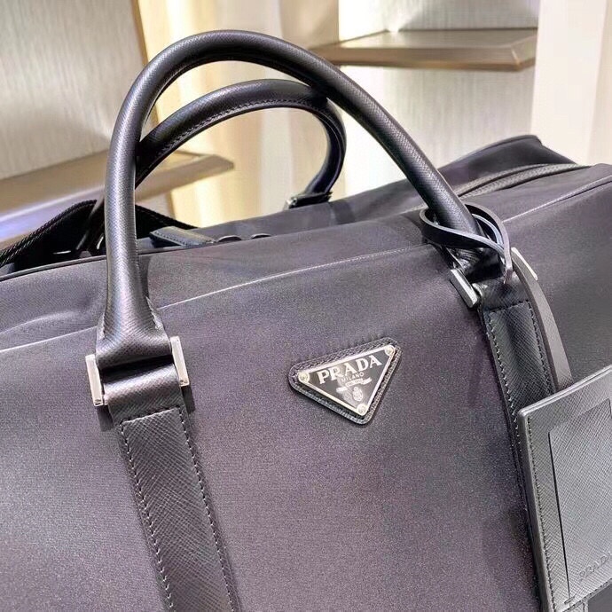 Prada Re-Nylon Traveling Bag Medium Nylon Replica Bags