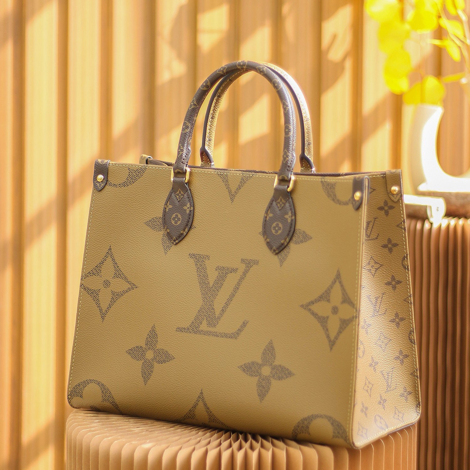 LV Onthego Medium Canvas Replica Bags Louis Vuitton